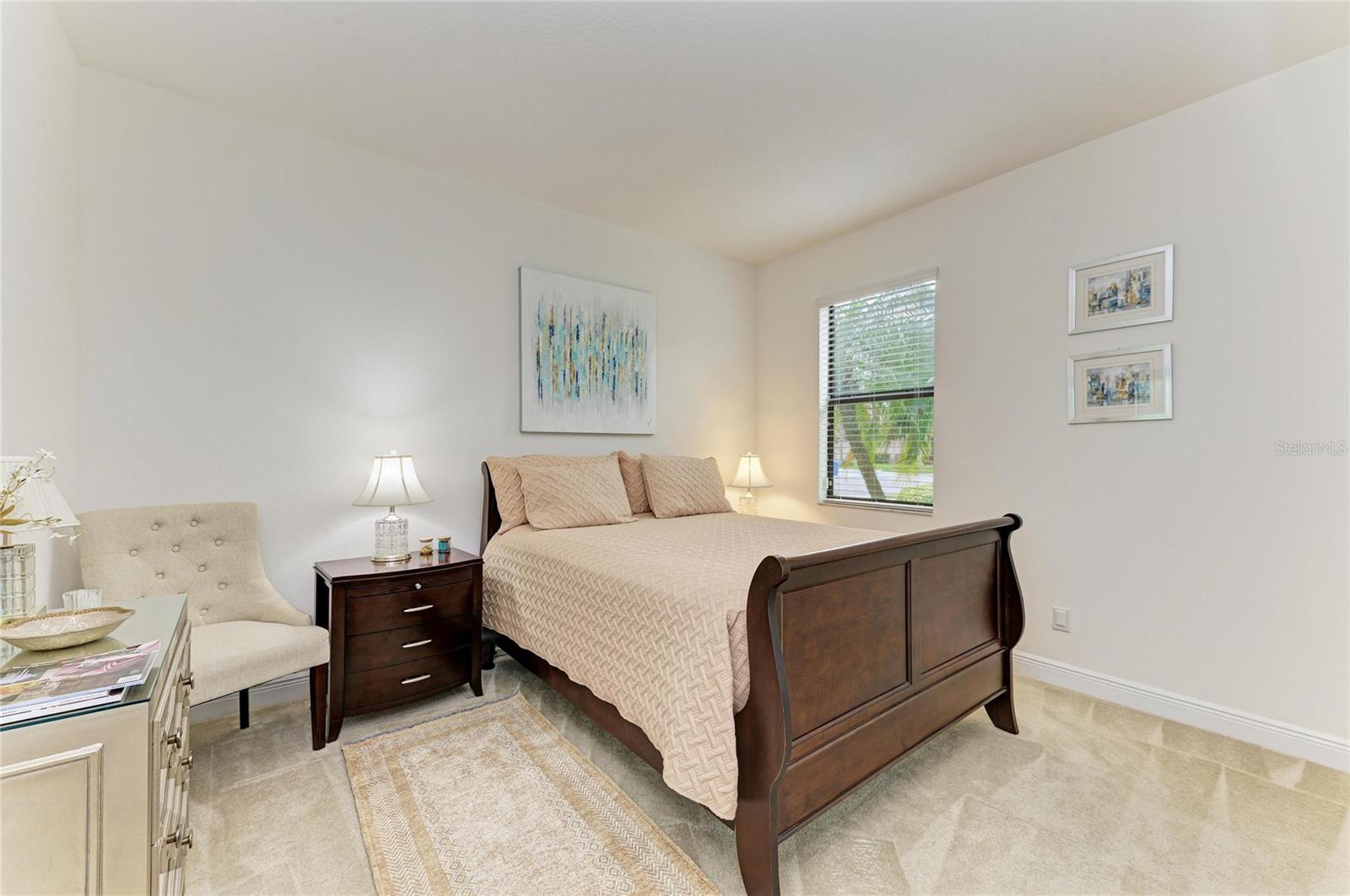 Image 37 of 75 For 302 Cockle Shell Loop