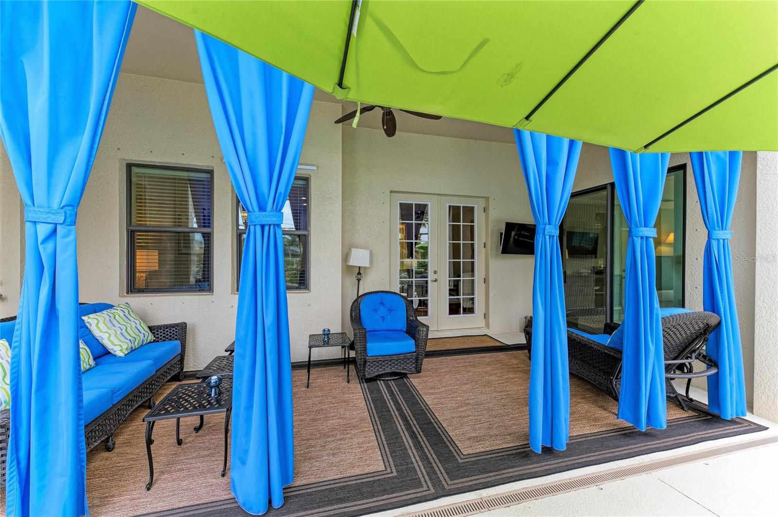 Image 50 of 75 For 302 Cockle Shell Loop