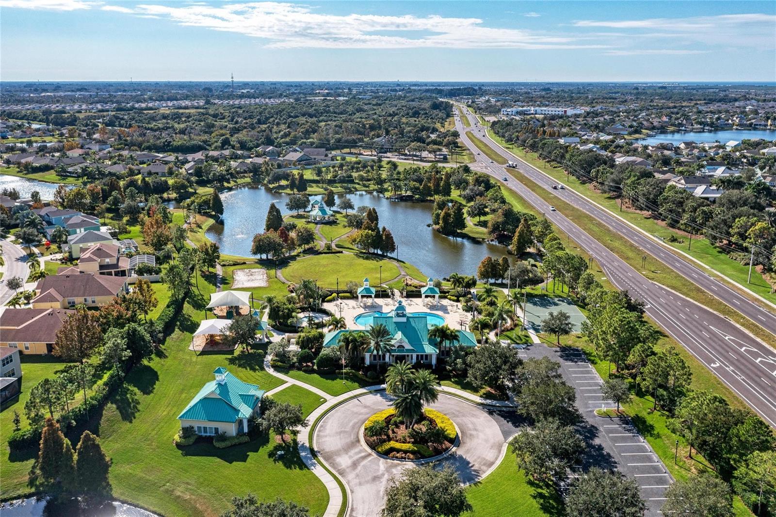 Image 66 of 75 For 302 Cockle Shell Loop