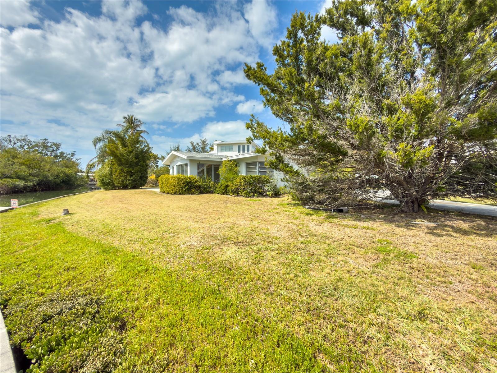 Image 27 of 41 For 6801 Longboat Drive S