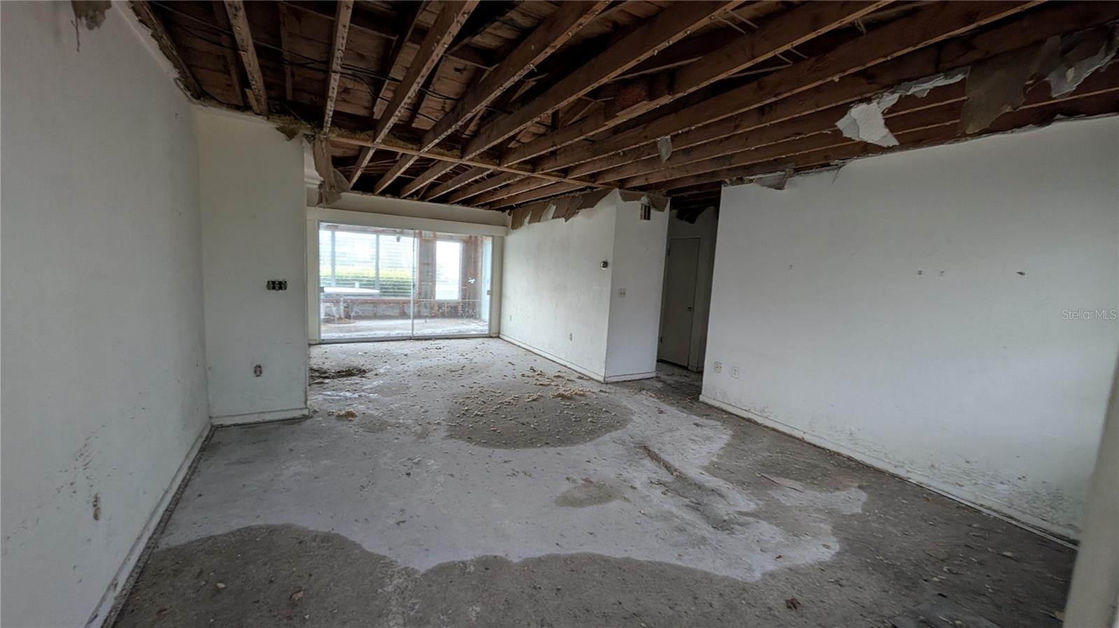 Image 36 of 41 For 6801 Longboat Drive S