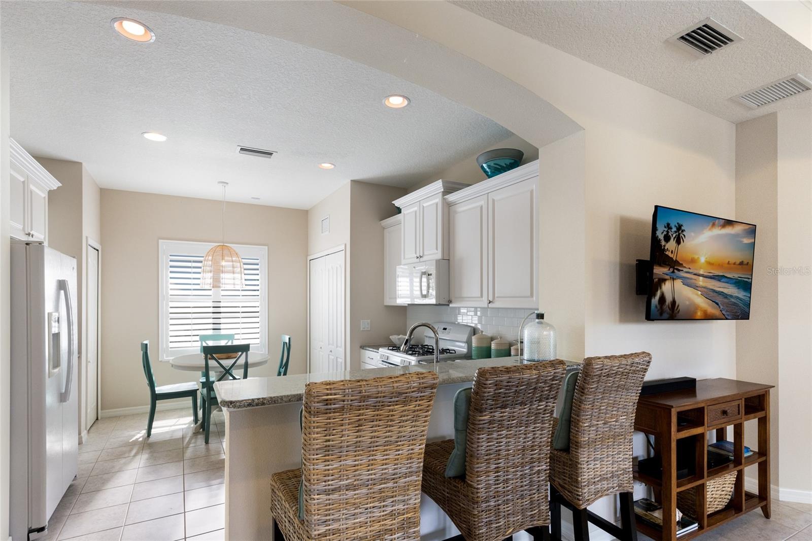 Image 12 of 52 For 4832 Central Park Boulevard