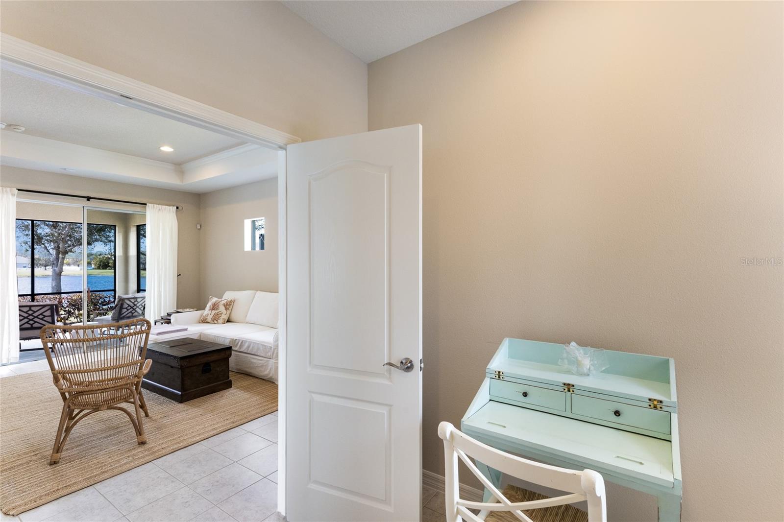 Image 20 of 52 For 4832 Central Park Boulevard