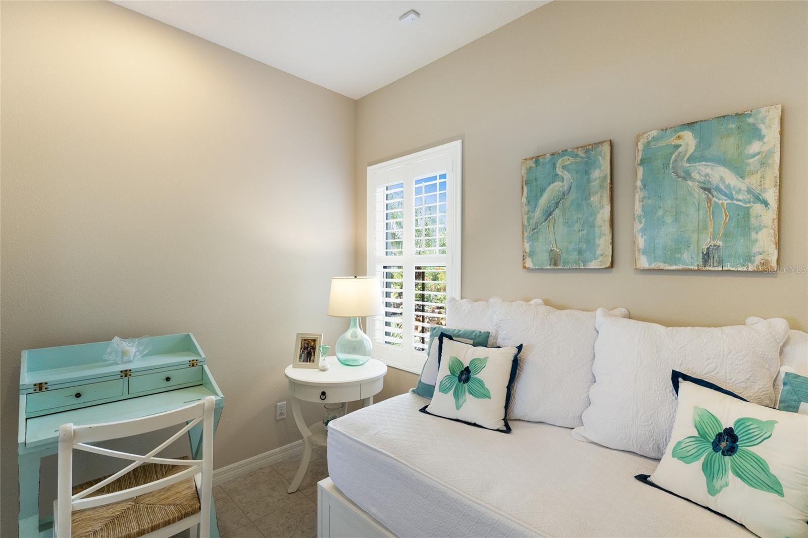 Image 22 of 52 For 4832 Central Park Boulevard