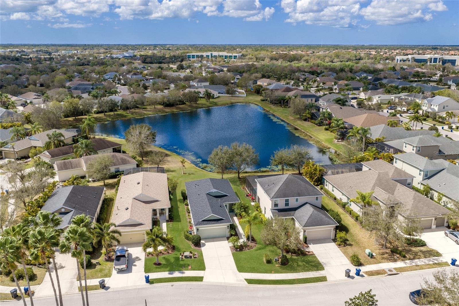 Image 33 of 52 For 4832 Central Park Boulevard