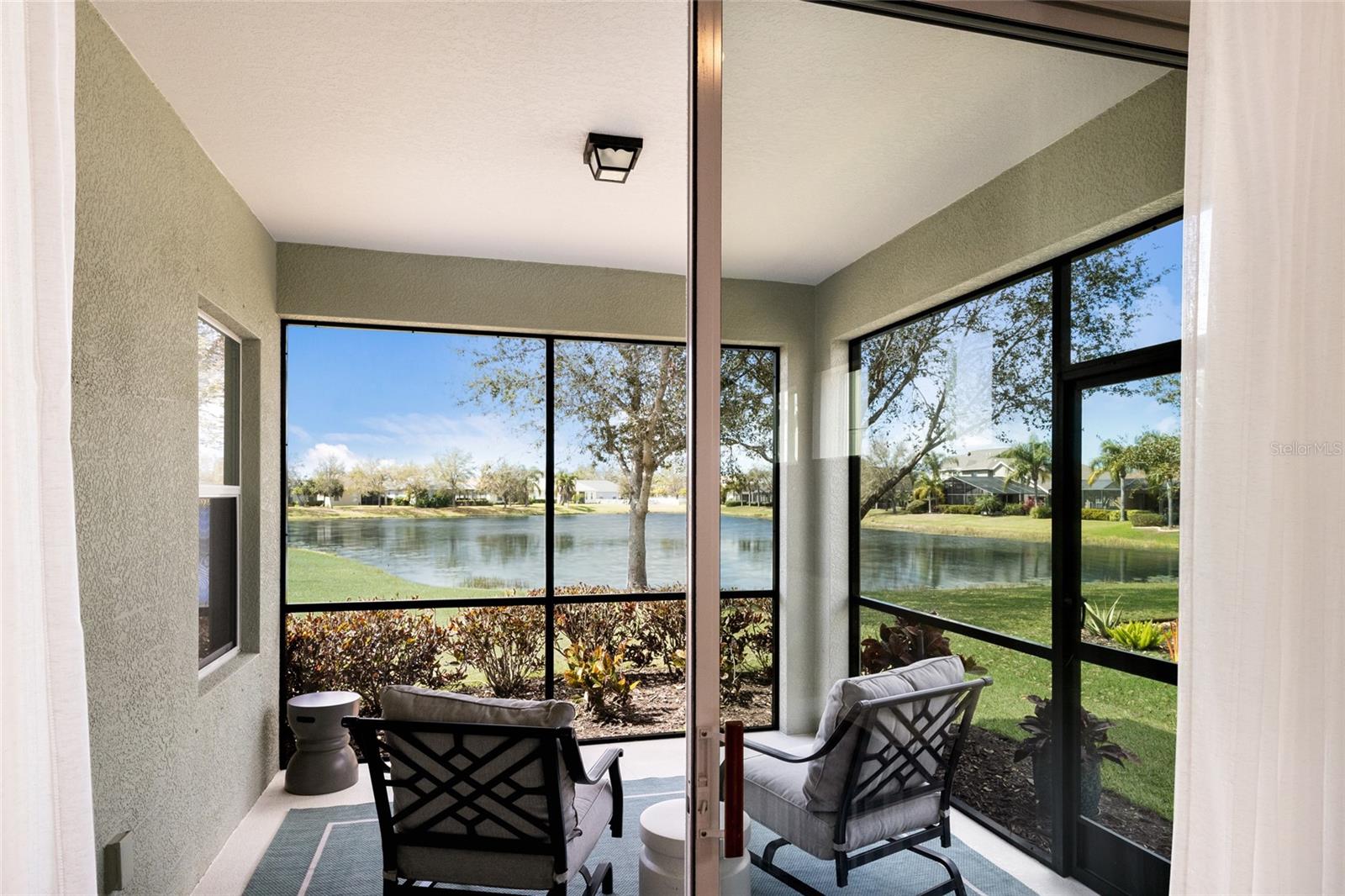 Image 9 of 52 For 4832 Central Park Boulevard