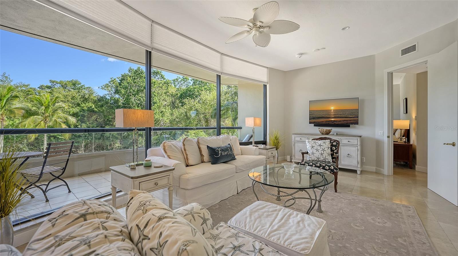 Image 3 of 45 For 1241 Gulf Of Mexico Drive 111