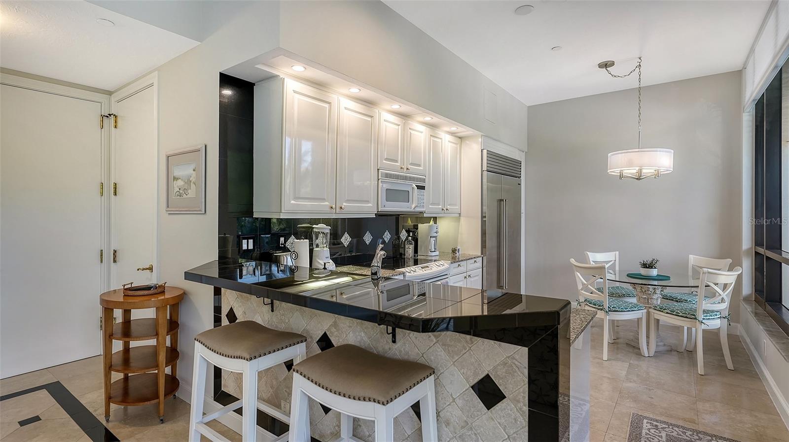 Image 8 of 45 For 1241 Gulf Of Mexico Drive 111