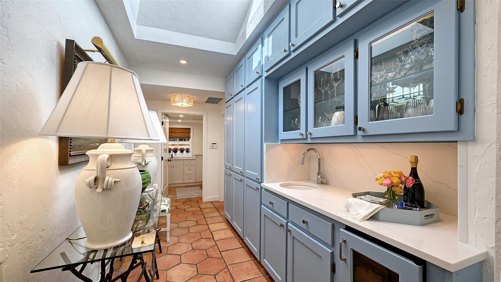 Image 15 of 40 For 1514 Lake Shore Drive