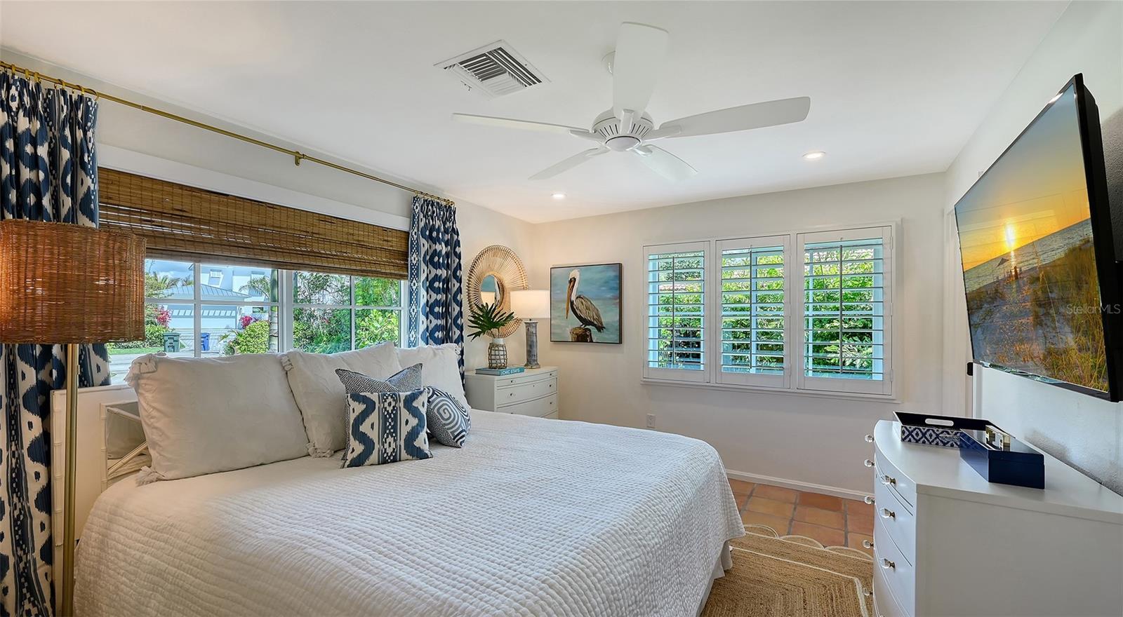 Image 23 of 40 For 1514 Lake Shore Drive