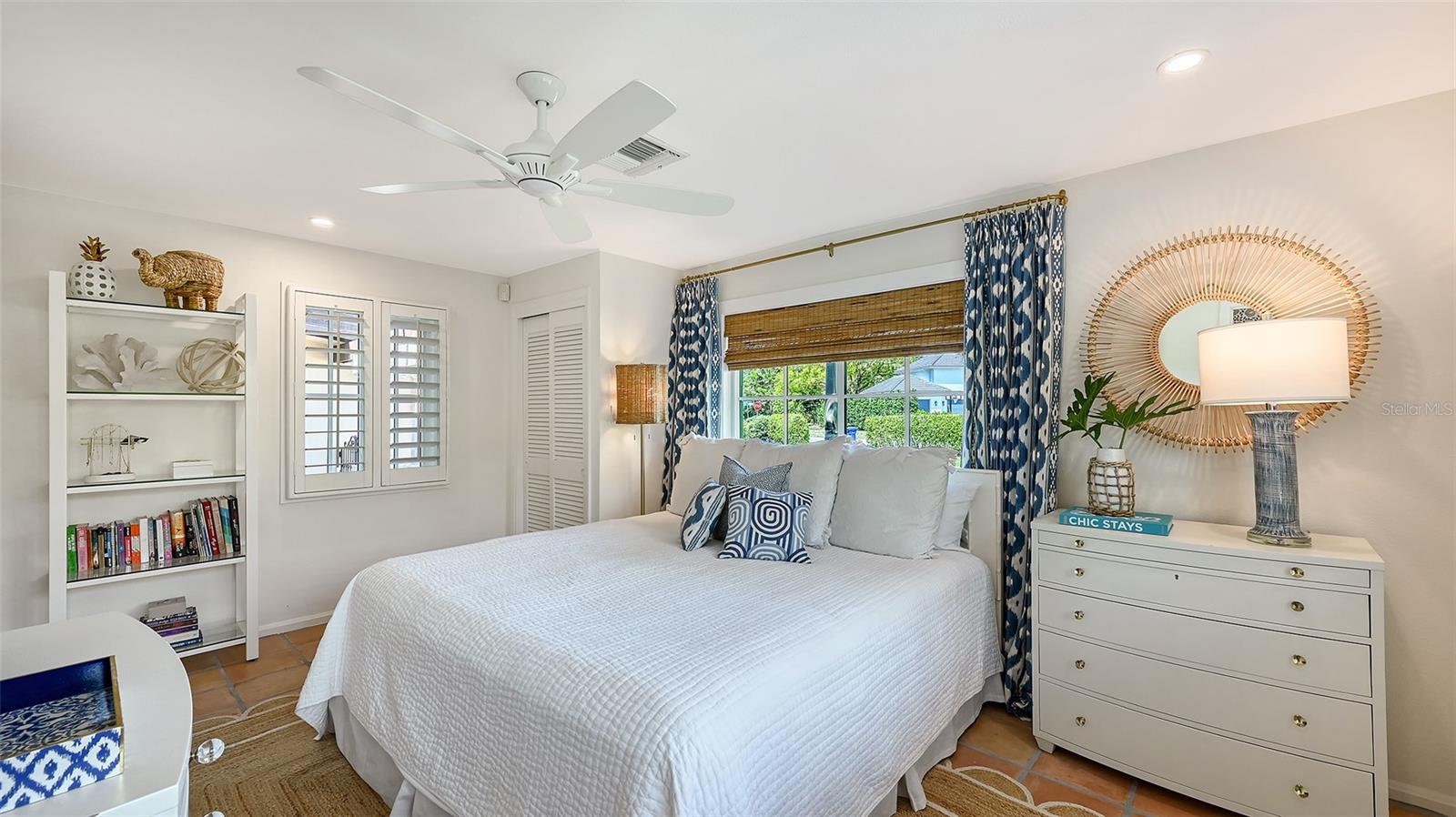 Image 24 of 40 For 1514 Lake Shore Drive