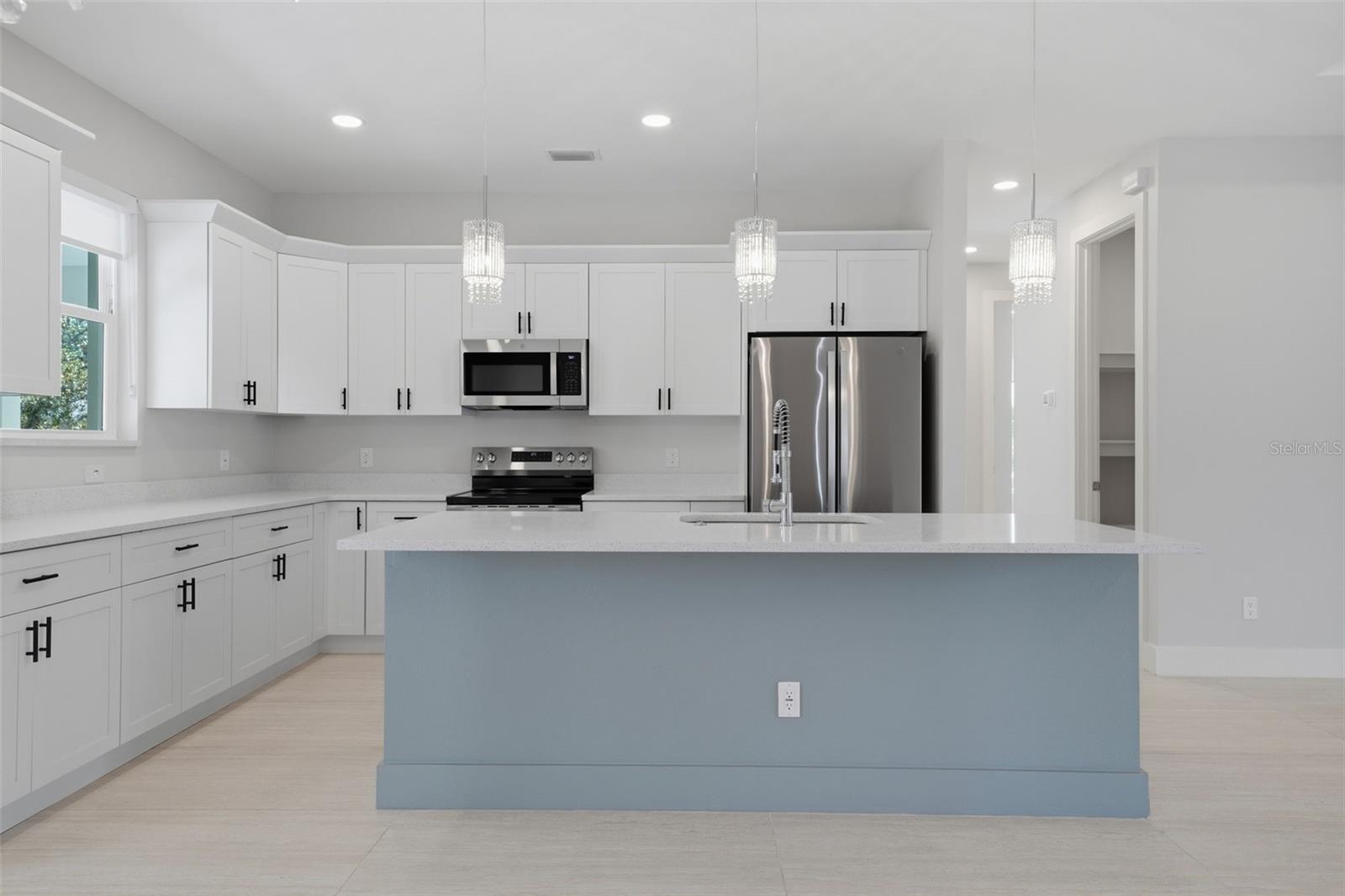 Image 10 of 32 For 5611 Shaffer Avenue