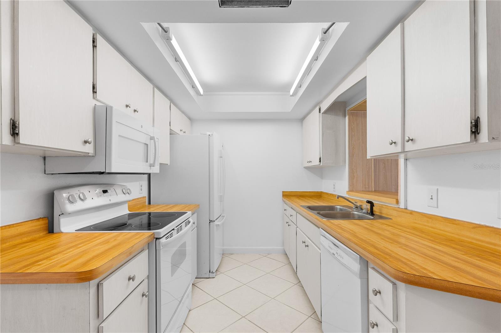 Image 11 of 34 For 2814 20th Avenue Drive W