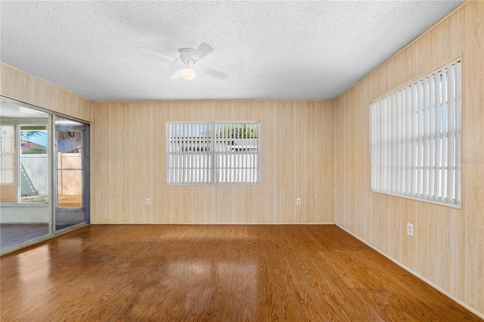 Image 15 of 34 For 2814 20th Avenue Drive W