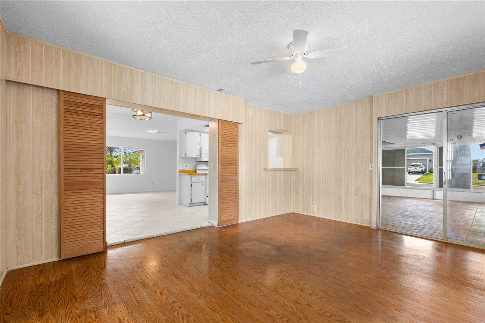 Image 16 of 34 For 2814 20th Avenue Drive W