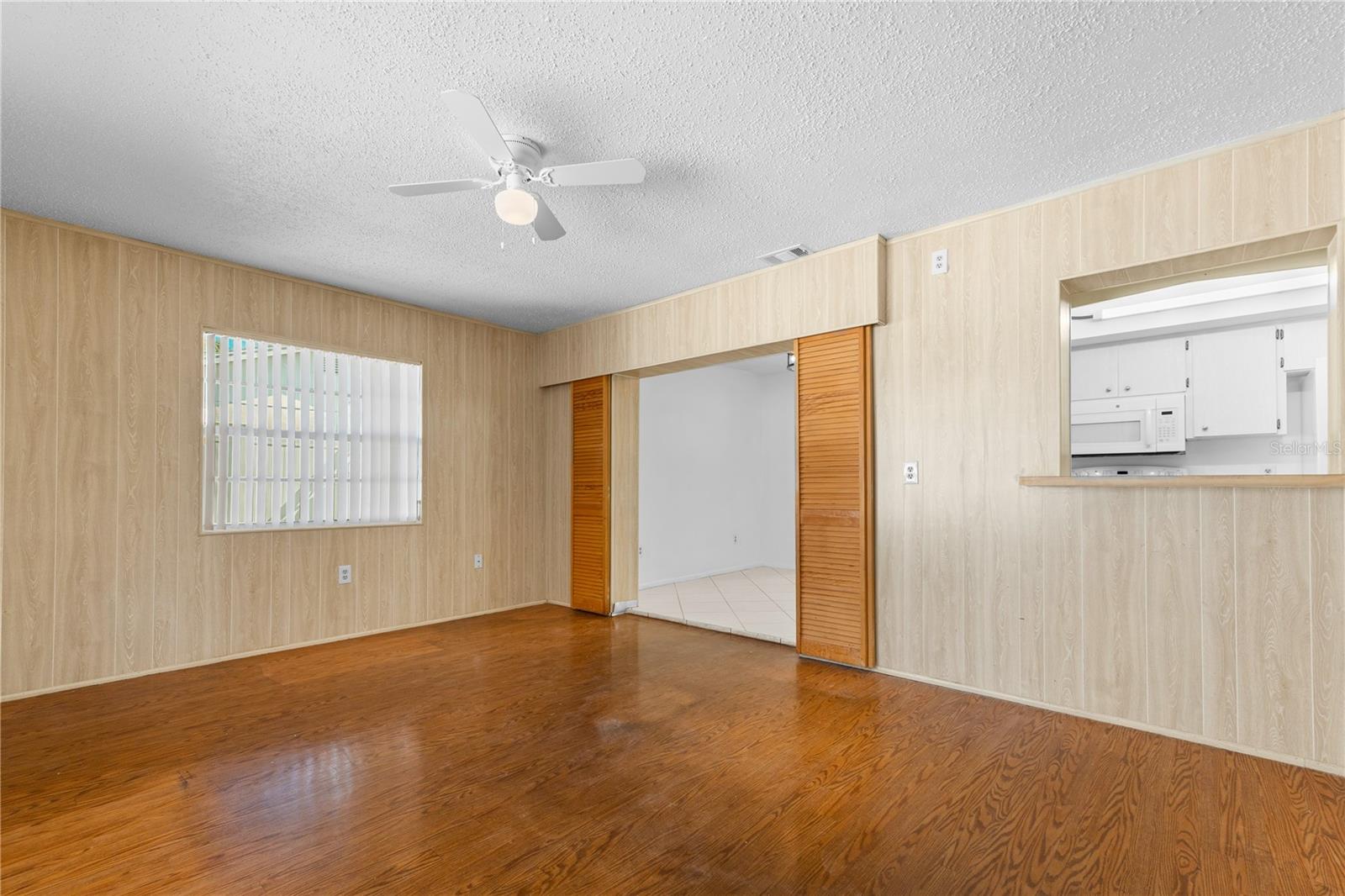 Image 17 of 34 For 2814 20th Avenue Drive W