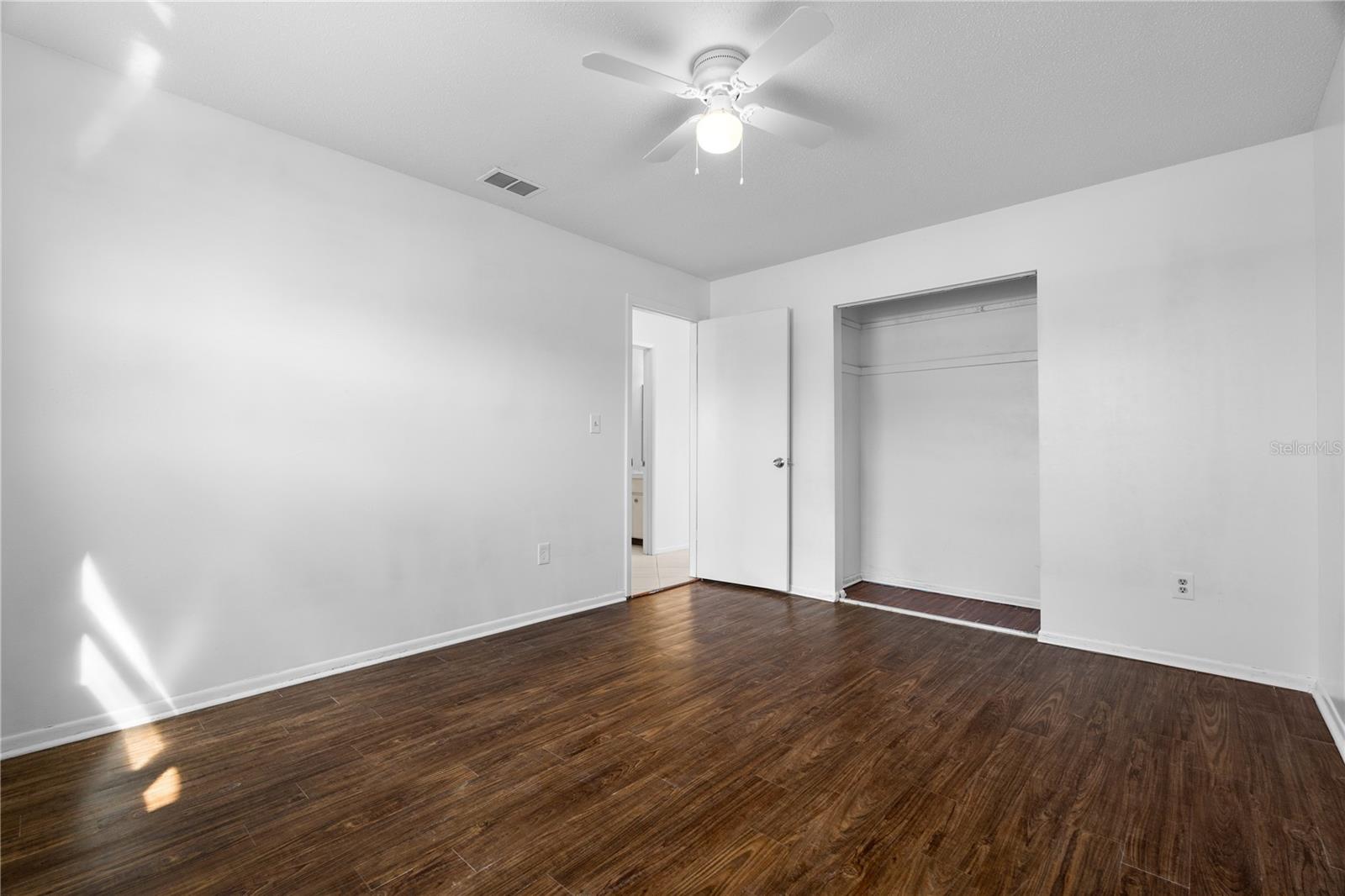 Image 19 of 34 For 2814 20th Avenue Drive W