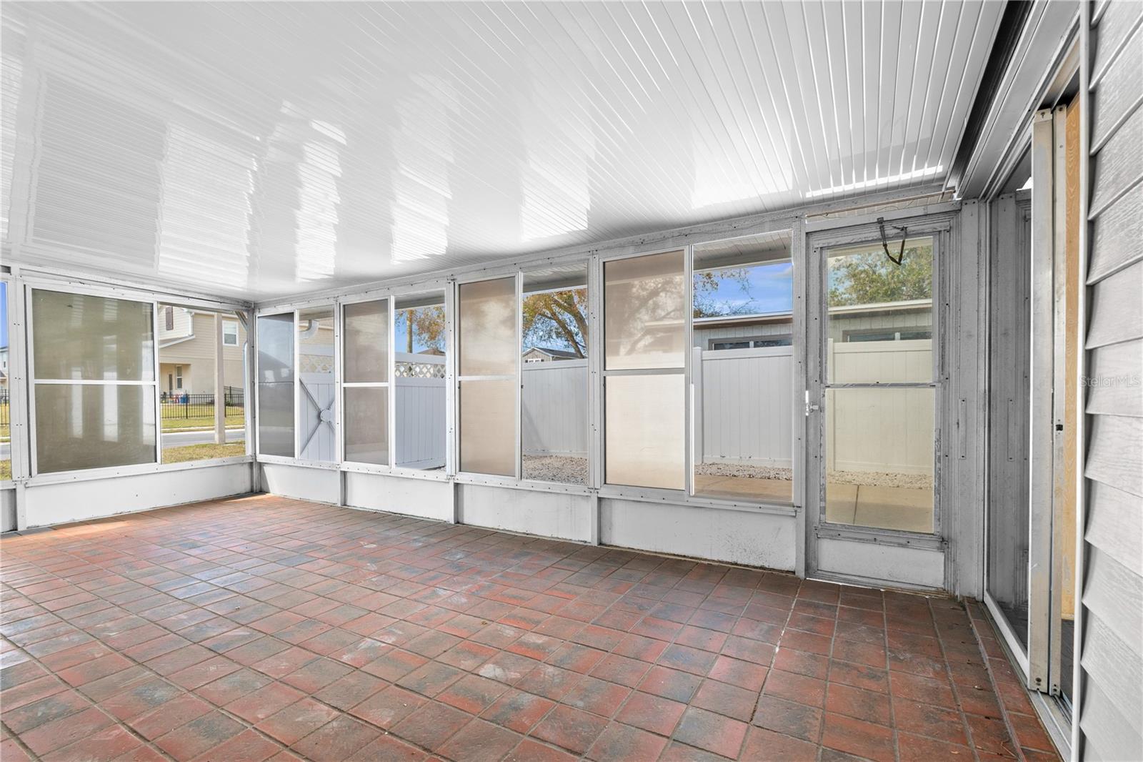 Image 26 of 34 For 2814 20th Avenue Drive W