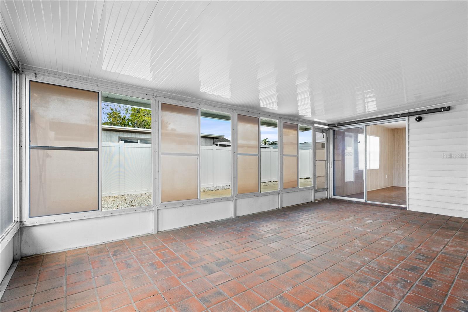 Image 27 of 34 For 2814 20th Avenue Drive W