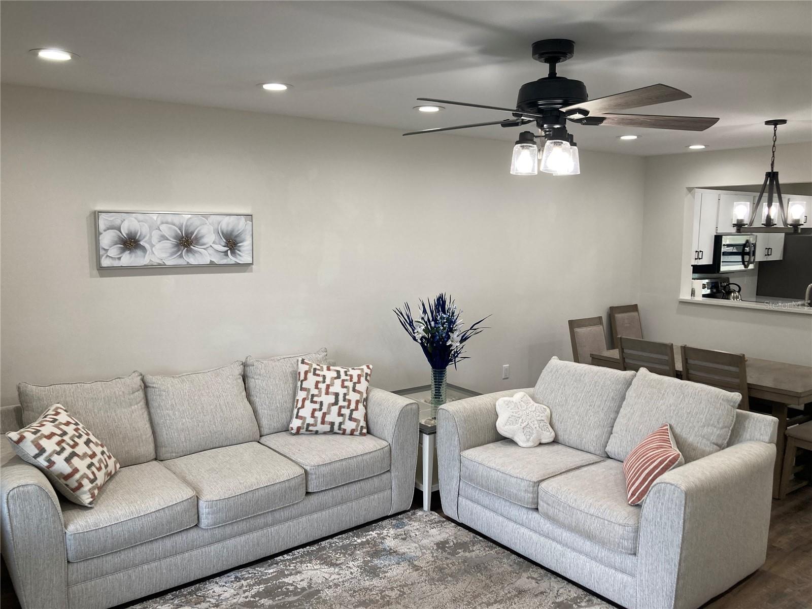 Image 10 of 32 For 619 Spring Lakes Boulevard