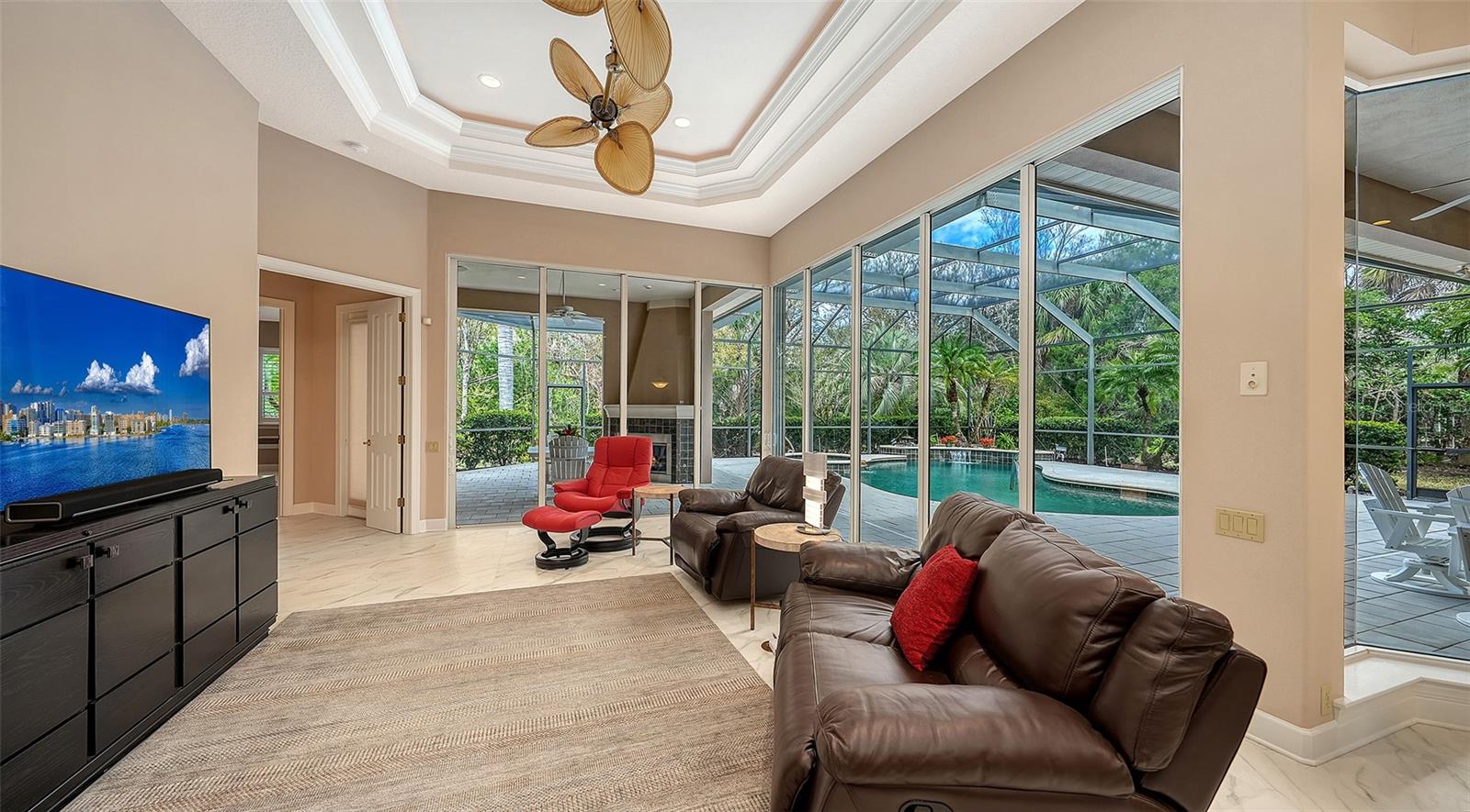 Image 21 of 79 For 6903 Winners Circle