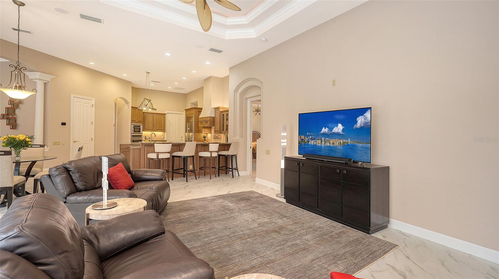 Image 24 of 79 For 6903 Winners Circle