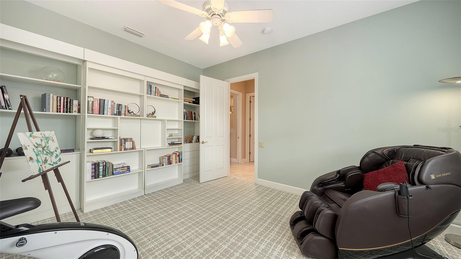 Image 33 of 79 For 6903 Winners Circle