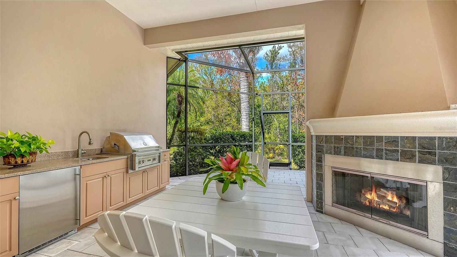 Image 47 of 79 For 6903 Winners Circle