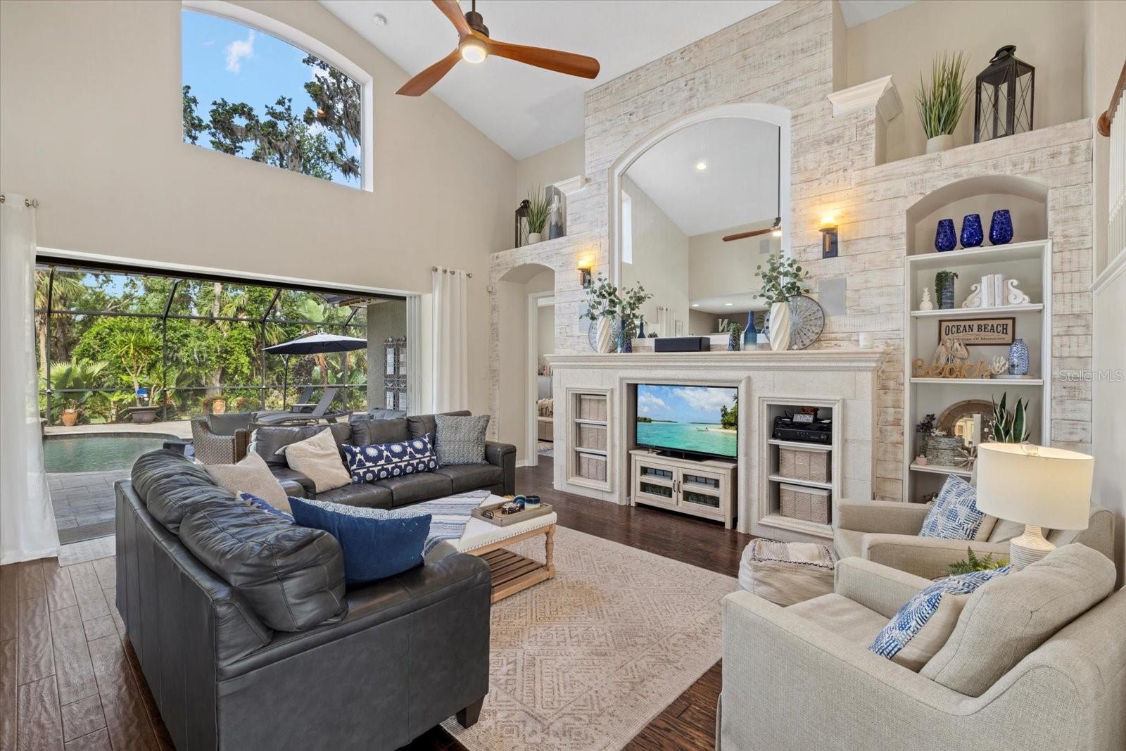 Image 16 of 53 For 6907 47th Court E