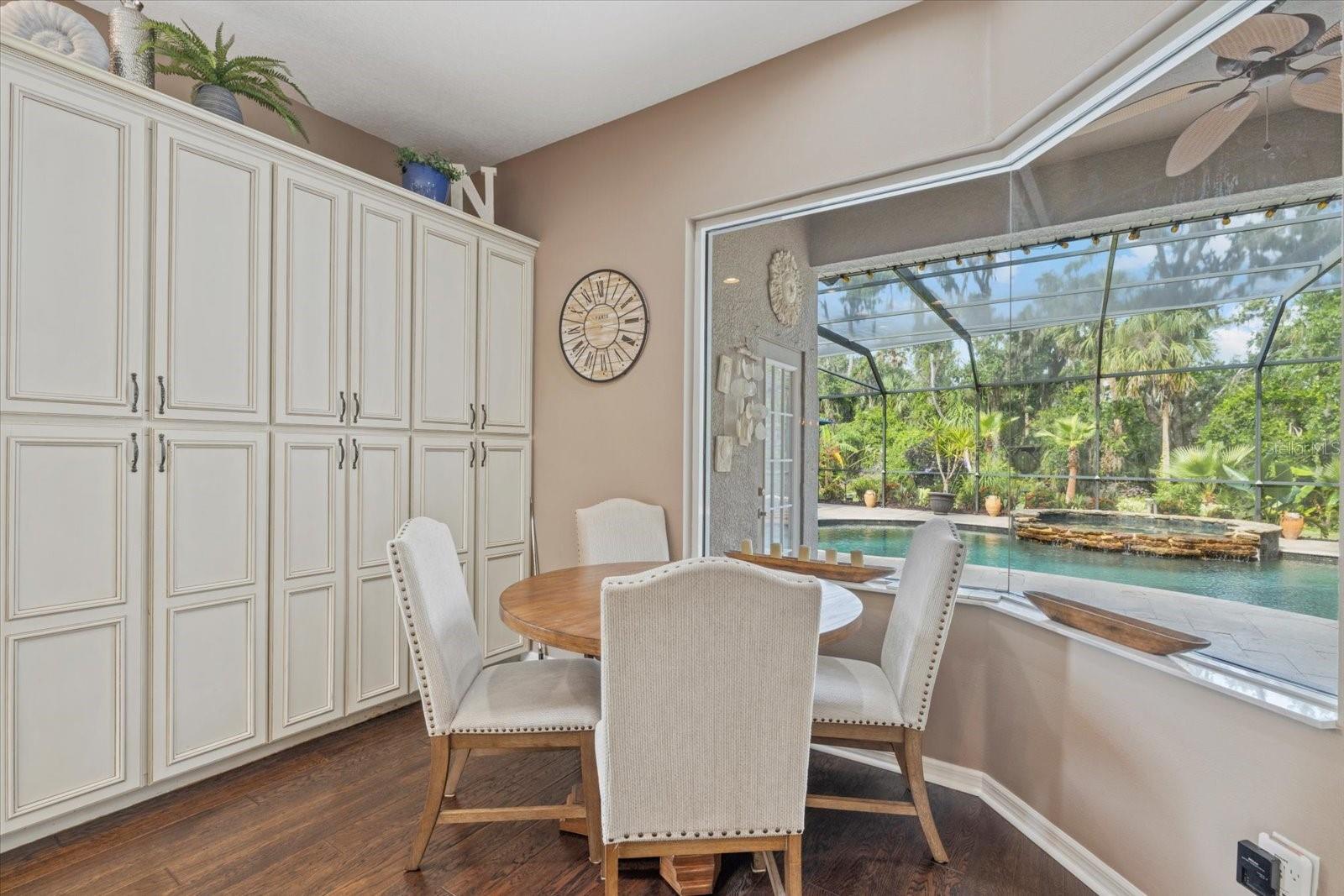 Image 19 of 53 For 6907 47th Court E