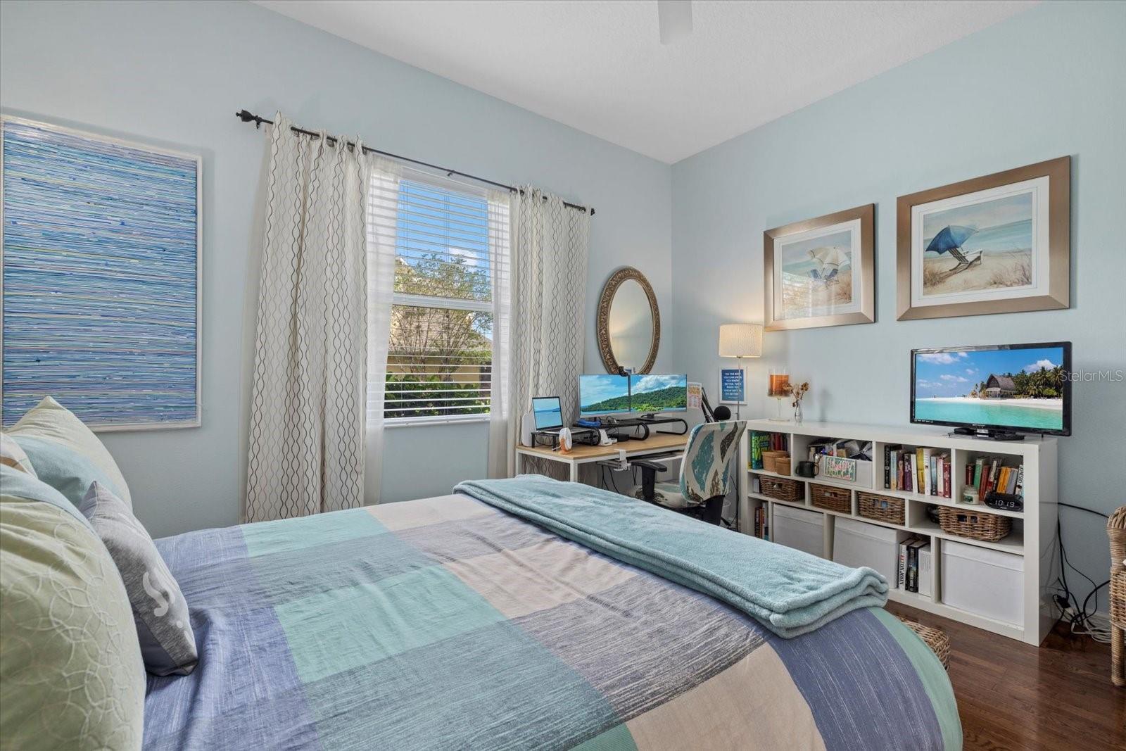 Image 24 of 53 For 6907 47th Court E