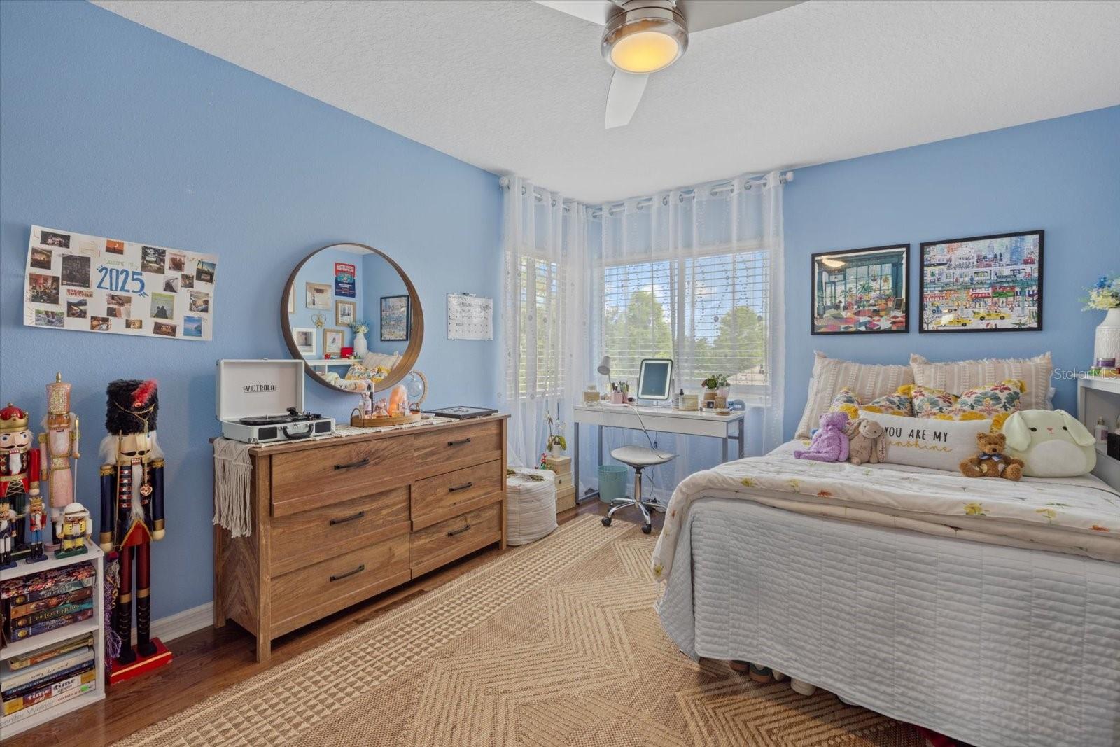 Image 29 of 53 For 6907 47th Court E