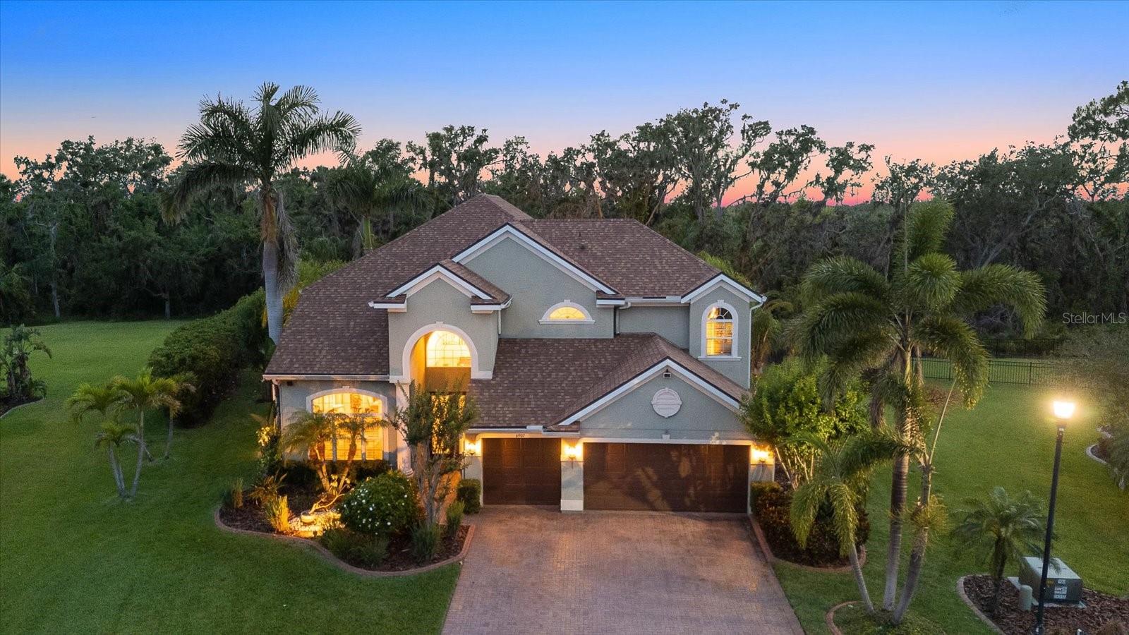 Image 3 of 53 For 6907 47th Court E