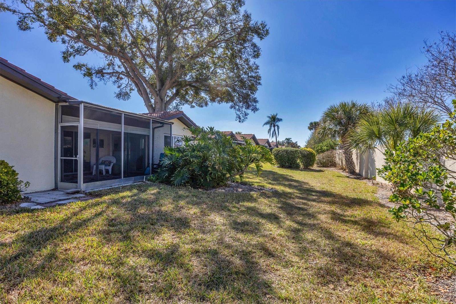 Image 25 of 29 For 3416 Montilla Court 8405