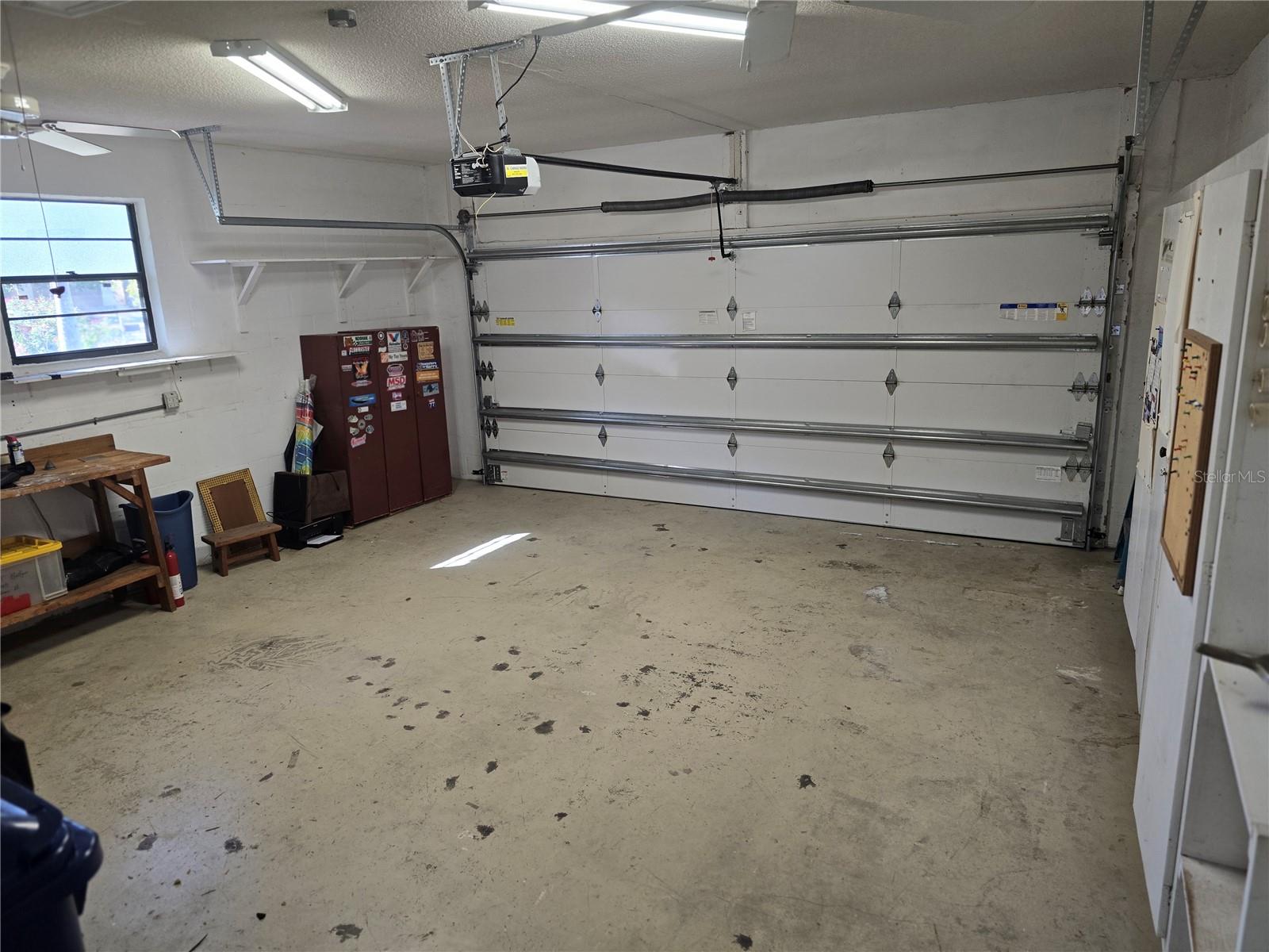 Listing photo id 20 for 2136 Cork Oak Street