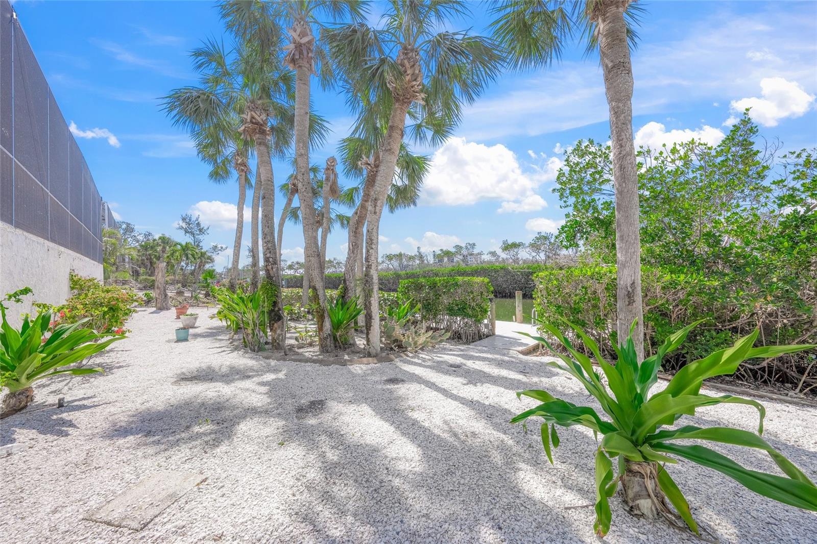 Image 19 of 79 For 3421 Bayou Sound