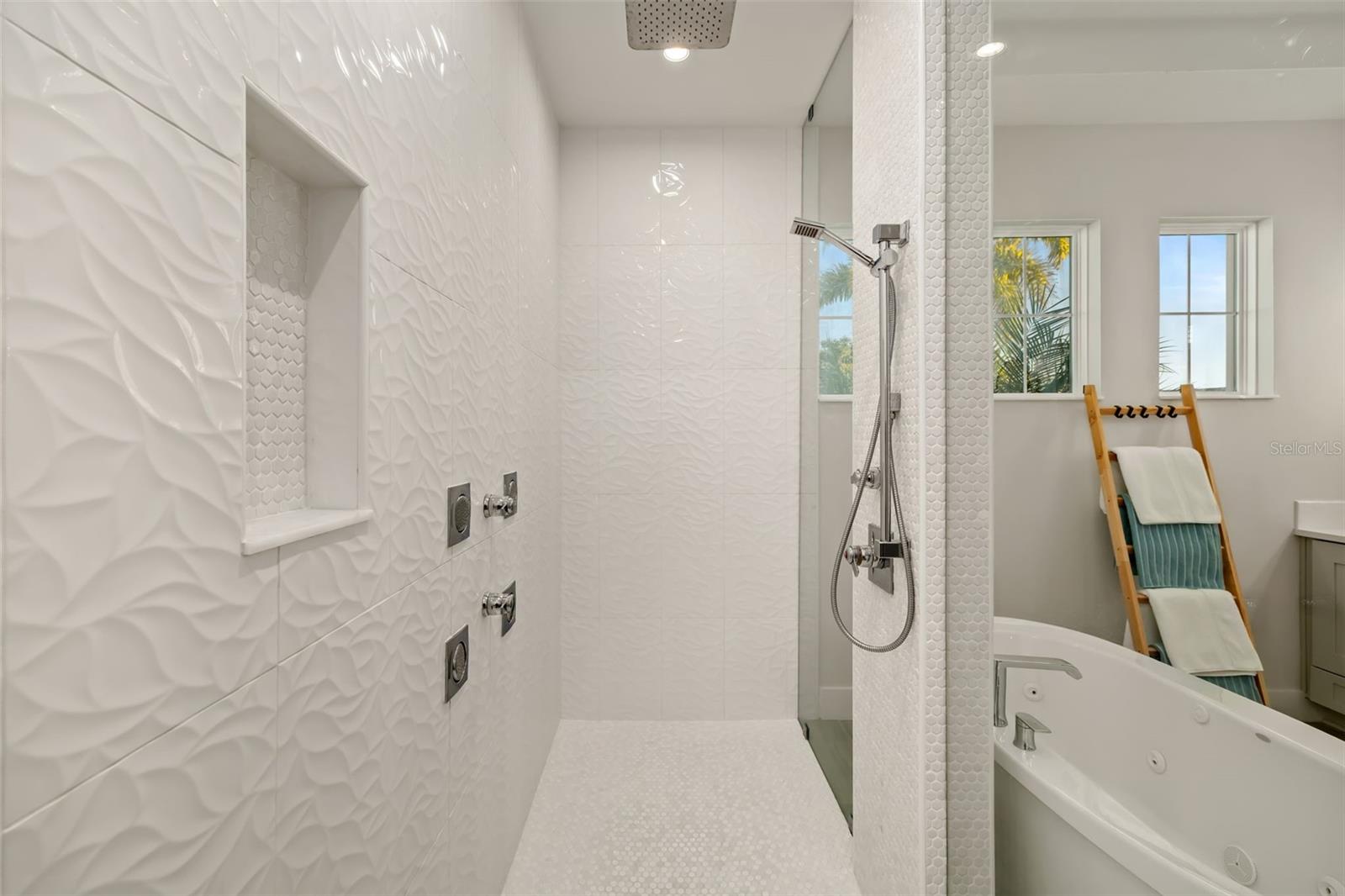 Image 26 of 90 For 4677 Antrim Drive