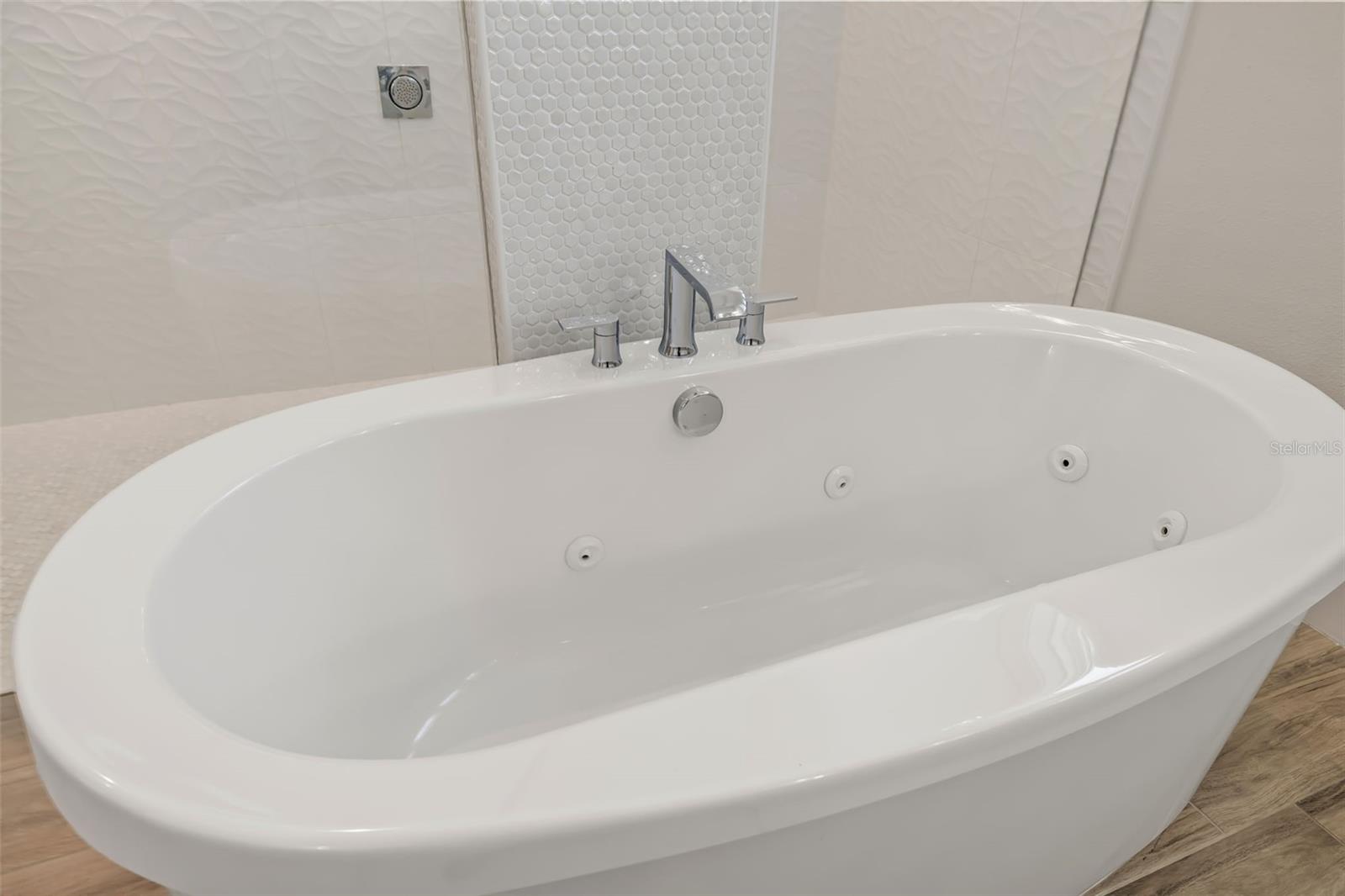 Image 27 of 90 For 4677 Antrim Drive