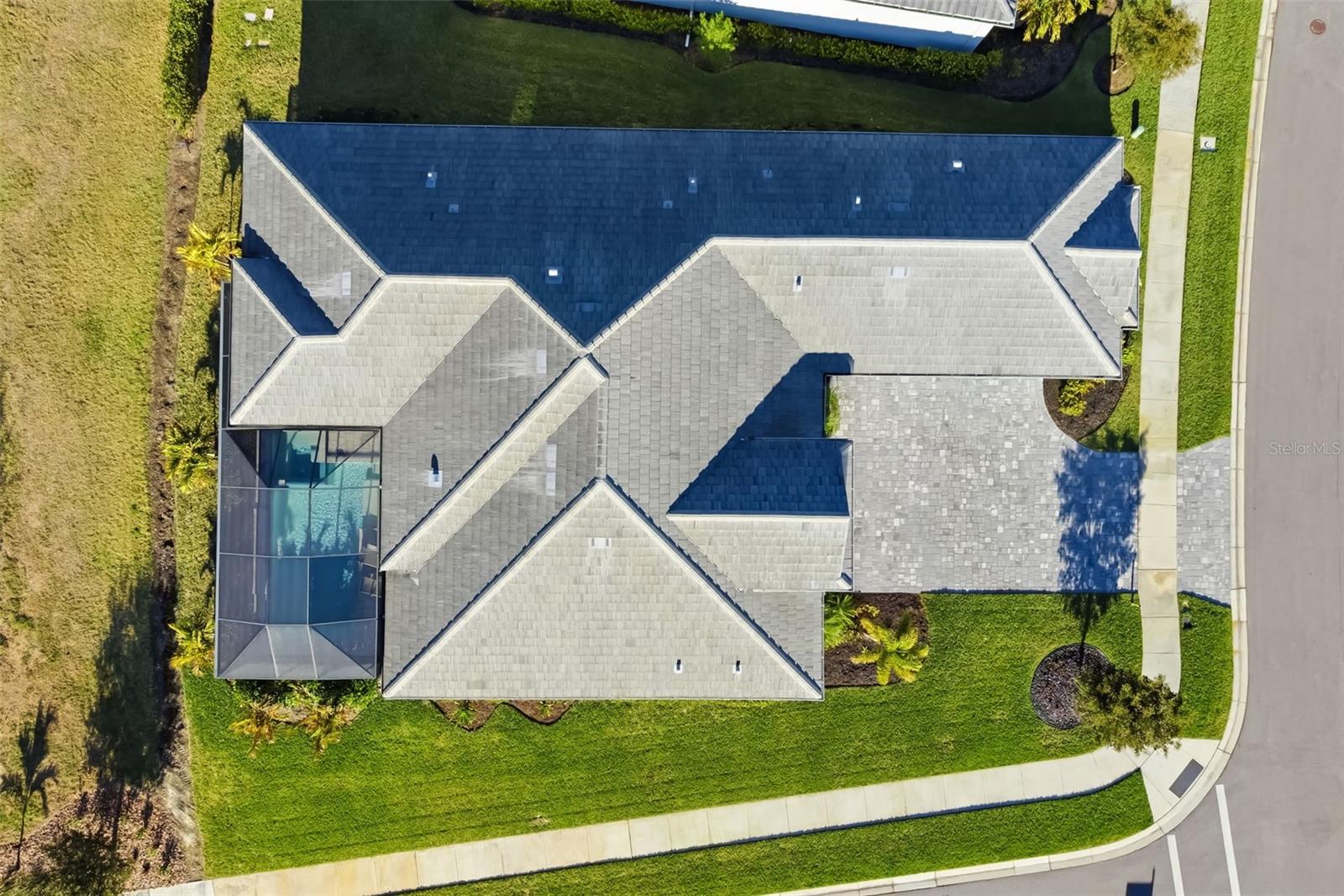 Image 56 of 90 For 4677 Antrim Drive