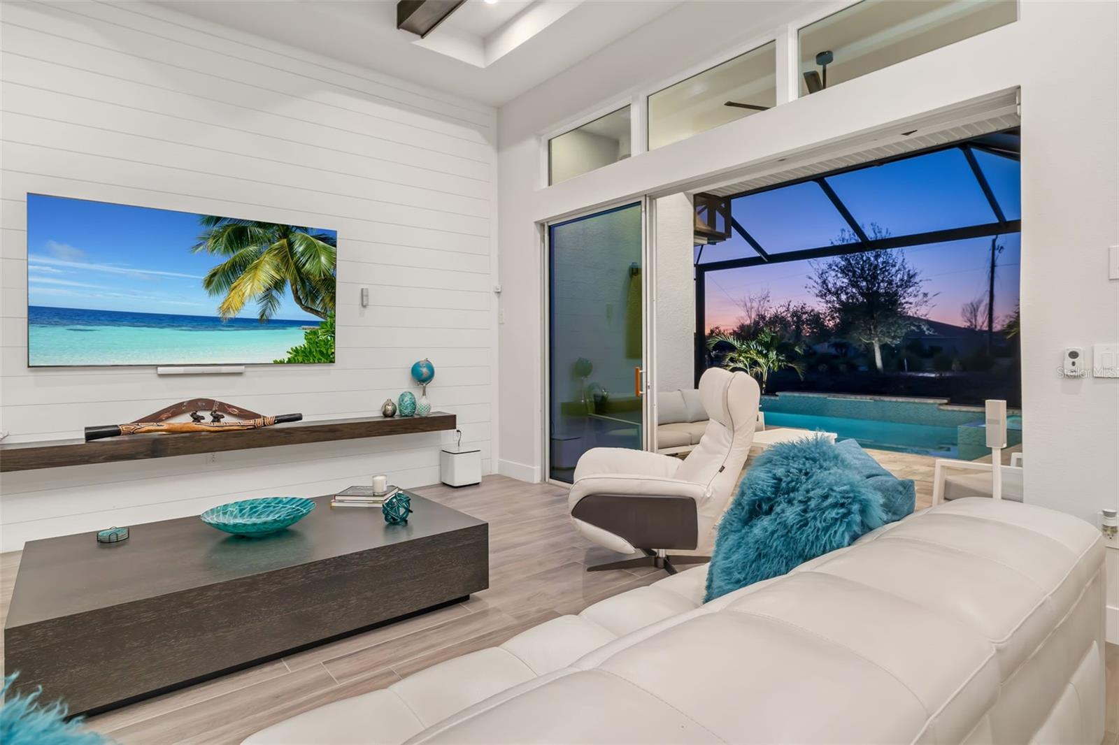 Image 7 of 90 For 4677 Antrim Drive