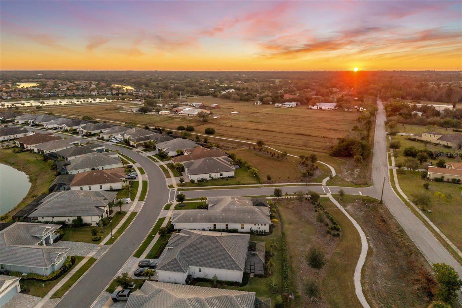 Image 80 of 90 For 4677 Antrim Drive
