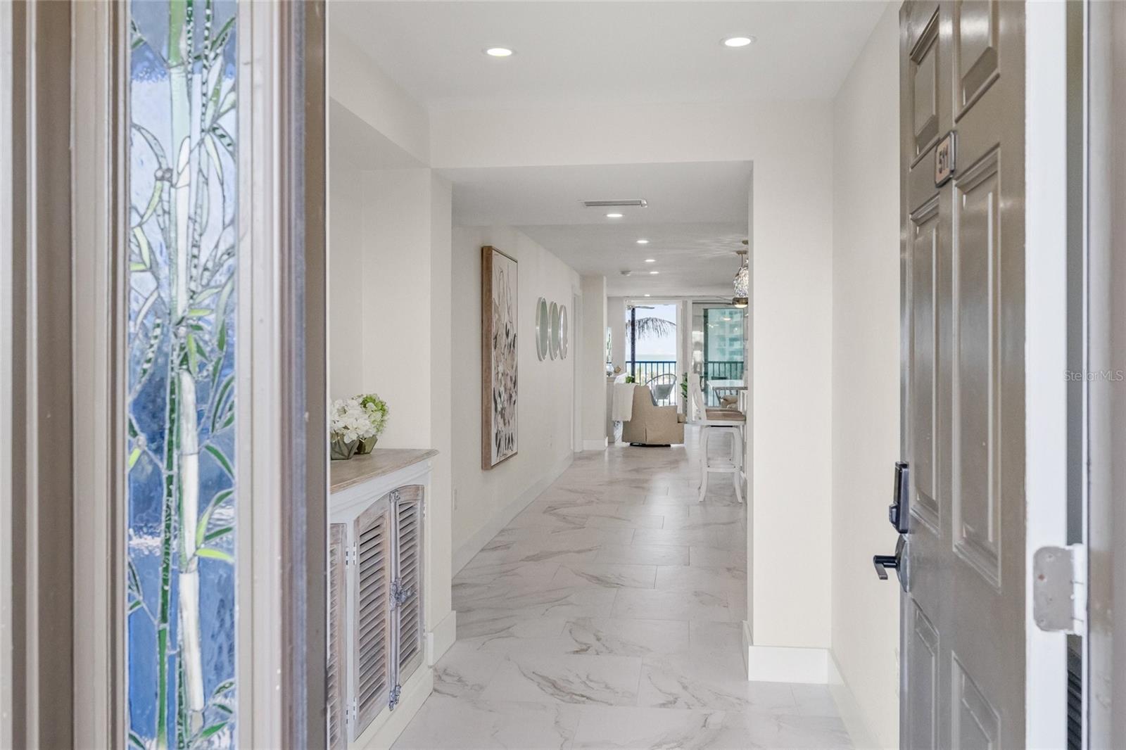 Image 14 of 78 For 5880 Midnight Pass Road 511