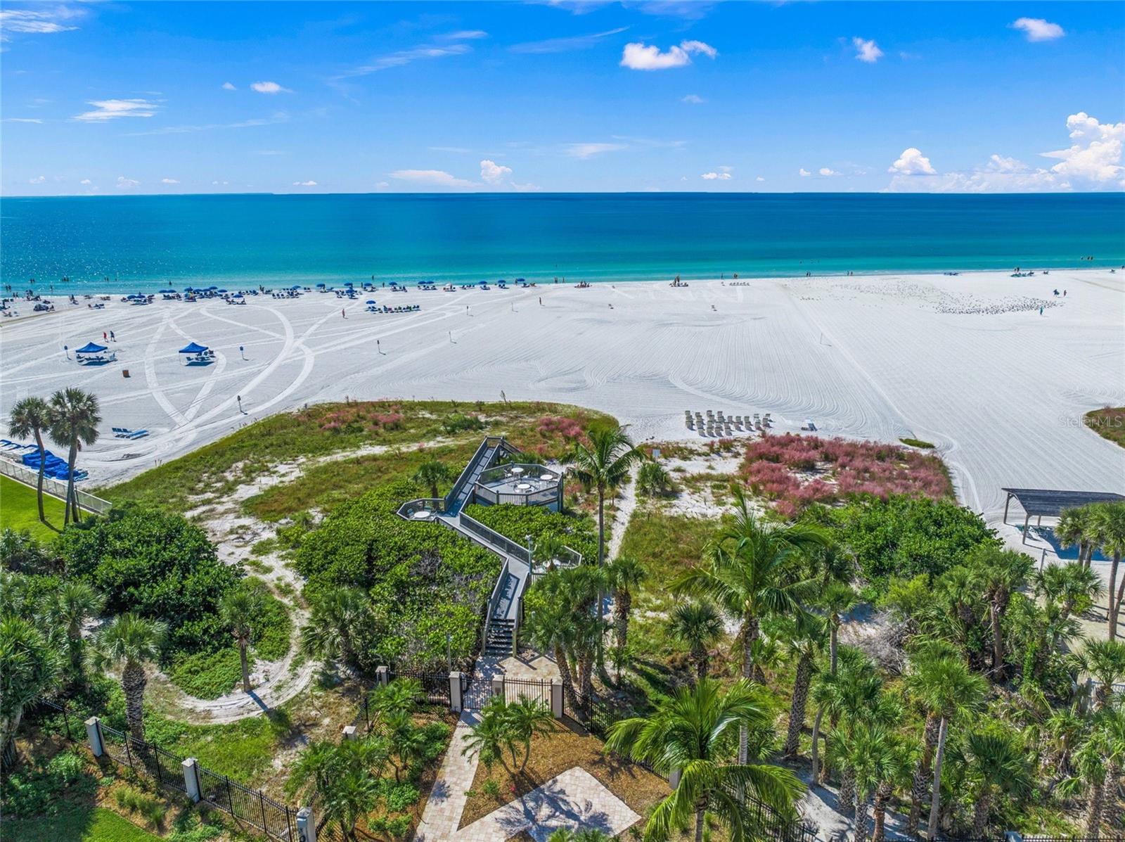 Image 67 of 78 For 5880 Midnight Pass Road 511