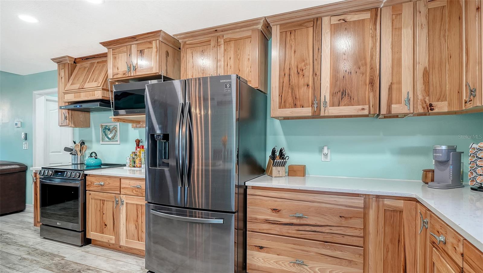 Image 18 of 41 For 1153 Salford Boulevard