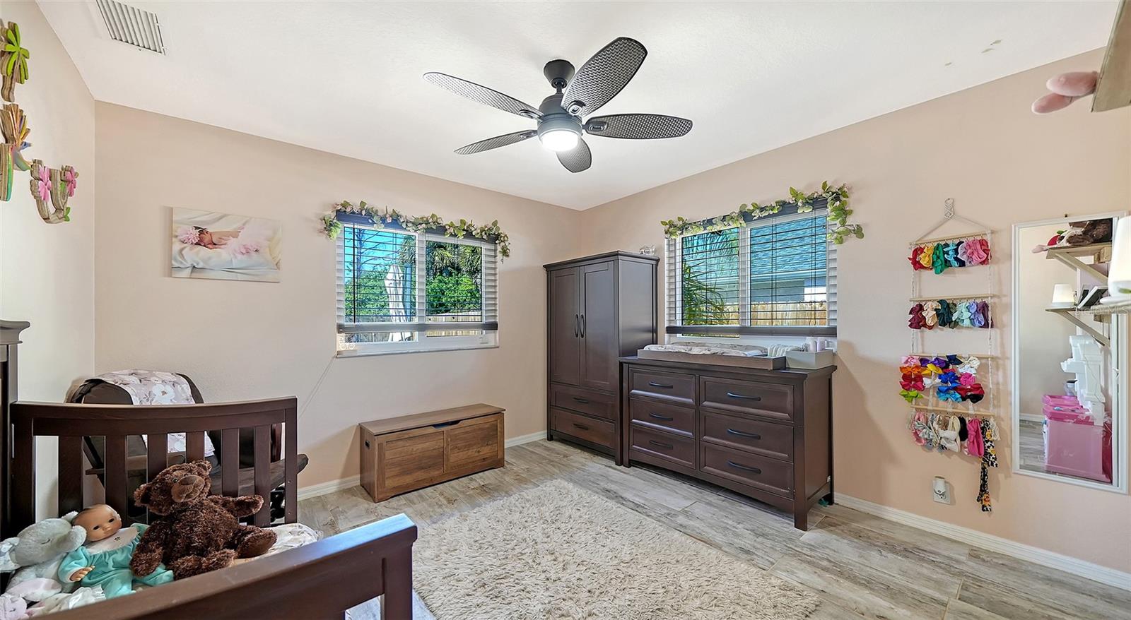 Image 34 of 41 For 1153 Salford Boulevard