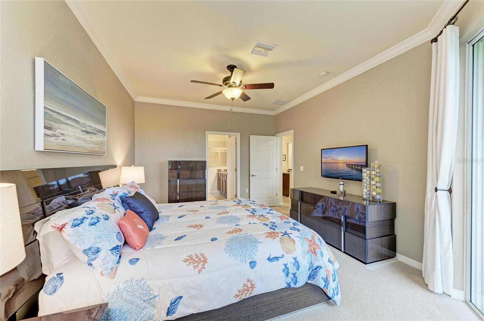 Image 27 of 84 For 220 River Enclave Court