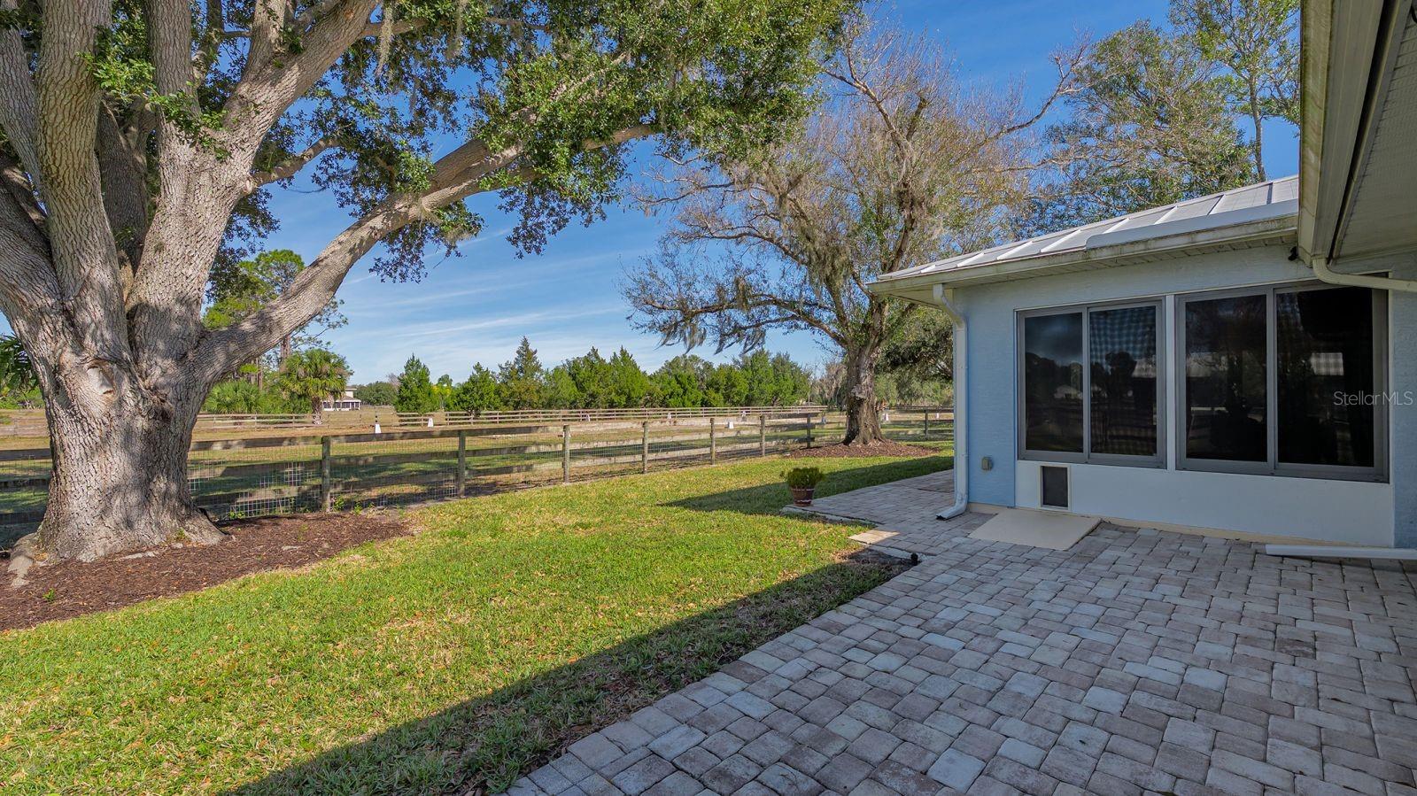 Image 30 of 67 For 7610 Saddle Creek Trail