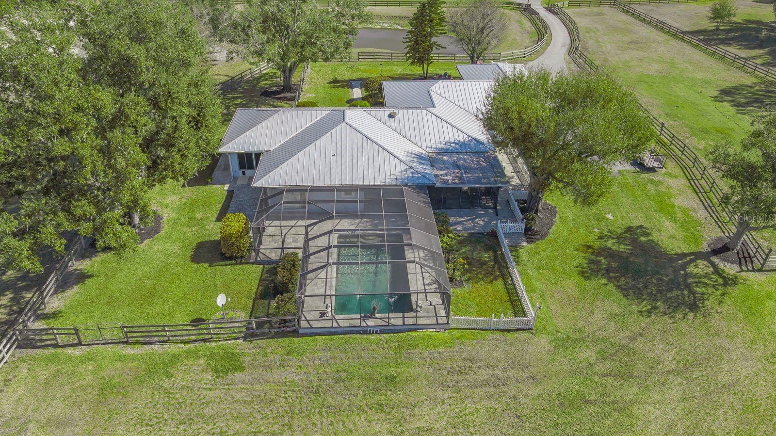 Image 37 of 67 For 7610 Saddle Creek Trail