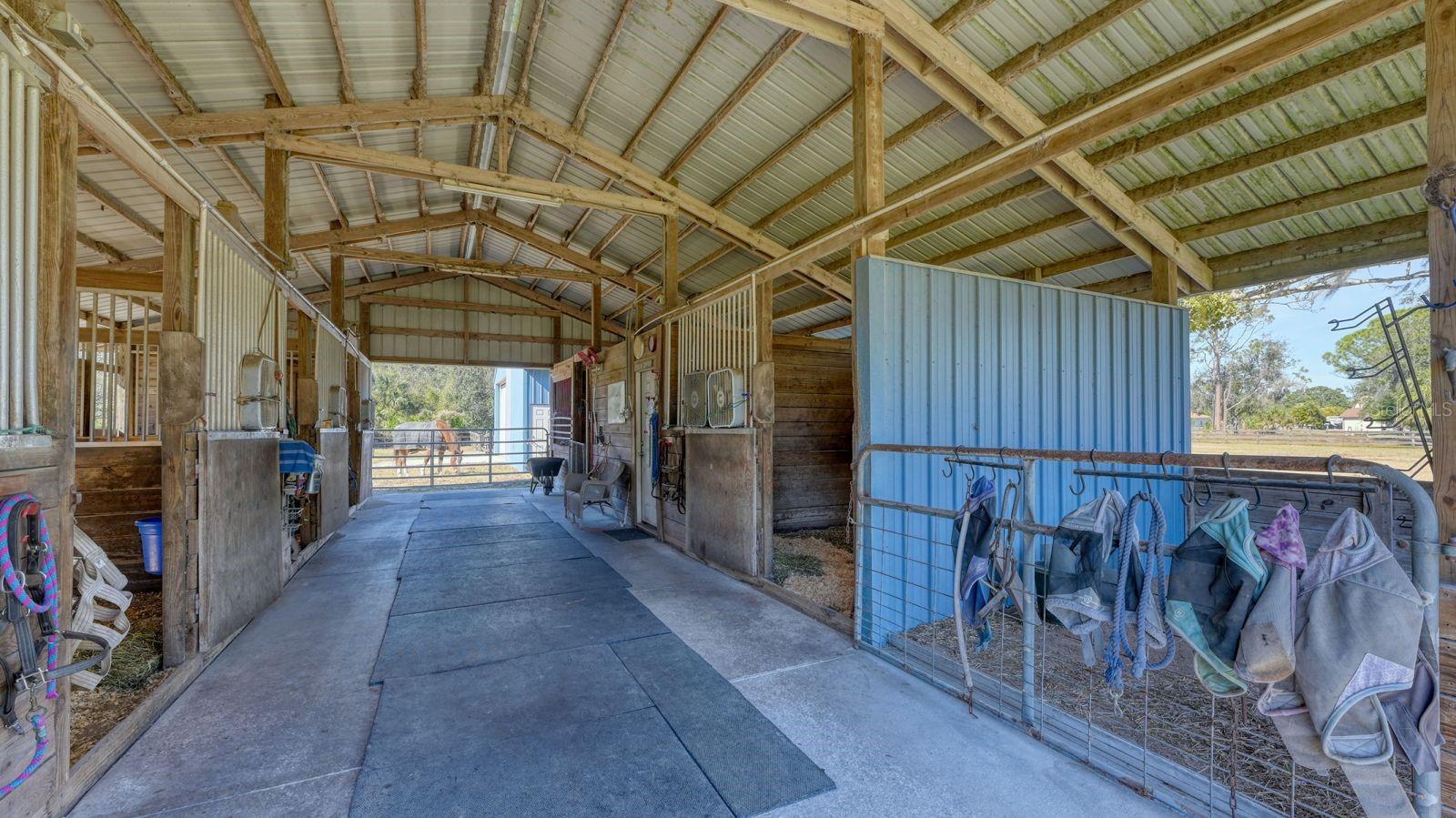 Image 52 of 67 For 7610 Saddle Creek Trail