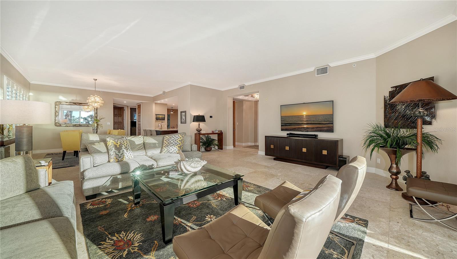 Image 10 of 61 For 2165 Gulf Of Mexico Drive 115